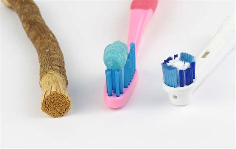 new toothbrush inventions.